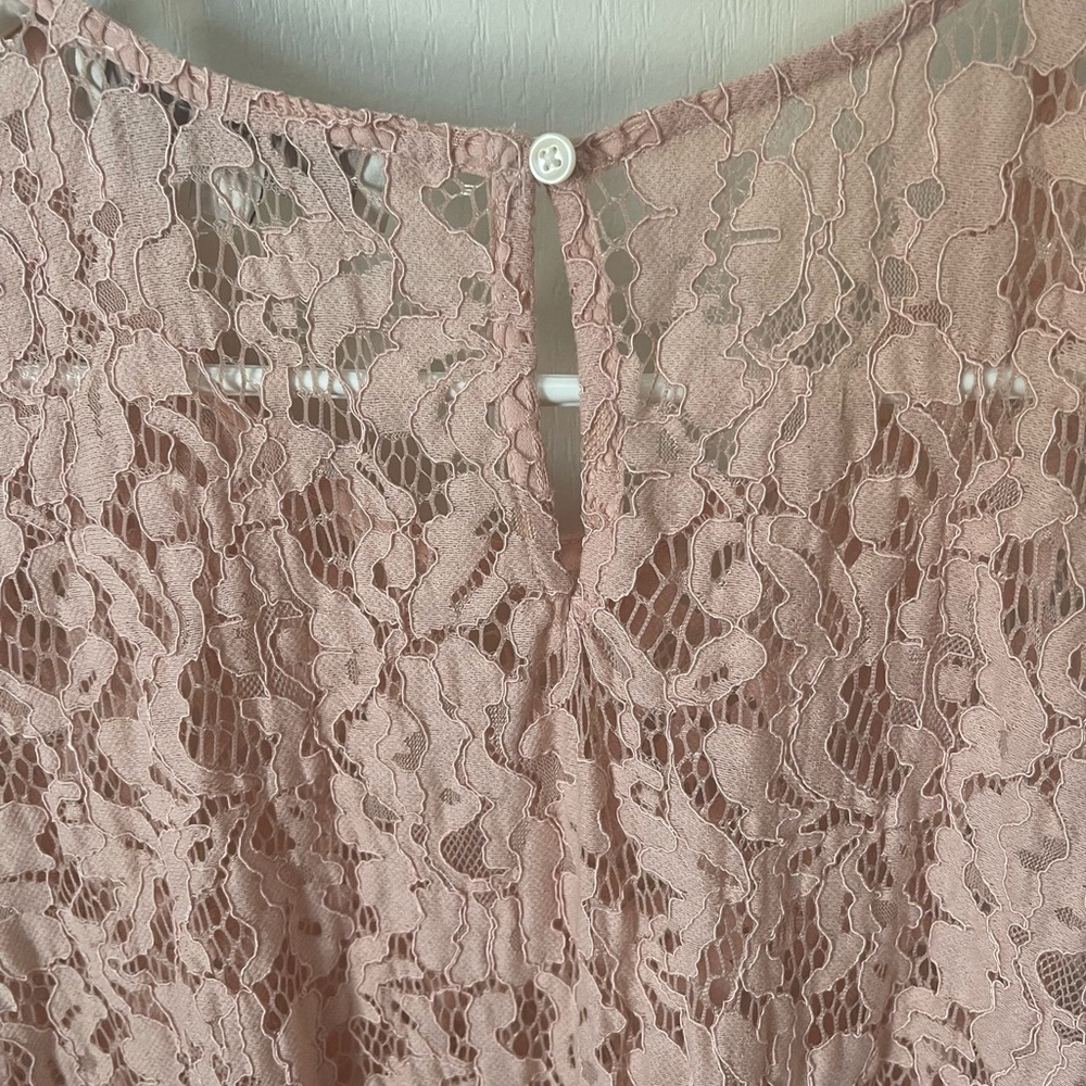DRESSY TANK! - Picture 3 of 4